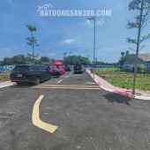 Diện tích 82m2, mặt tiền rộng 6m, đường trước đất ô tô đi lại thoải mái.